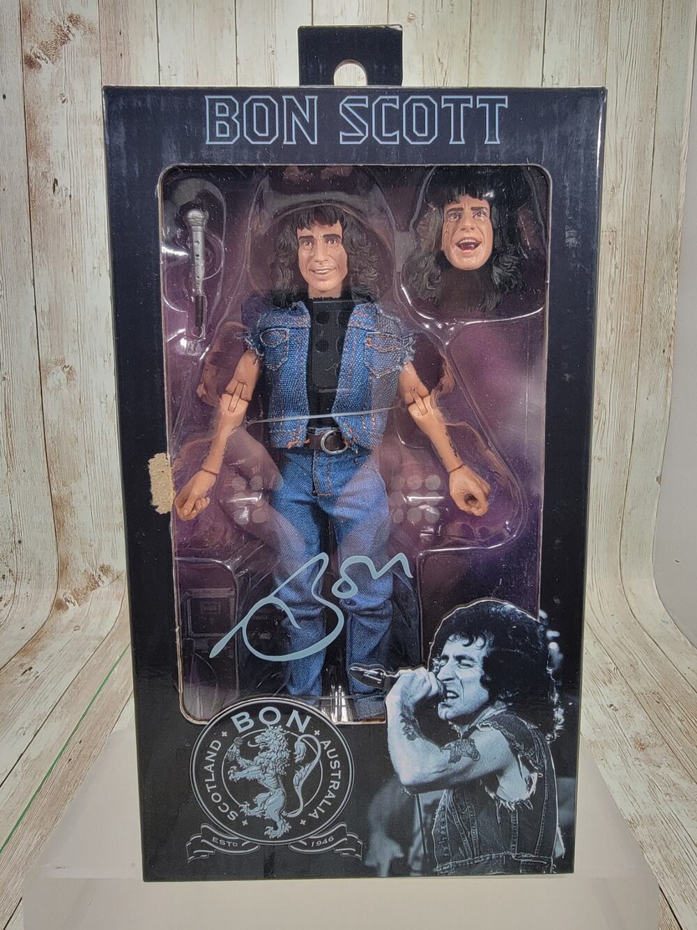 NECA Bon Scott 8" Figure AC/DC Music Icons Edition – Highway to Hell Collectible
